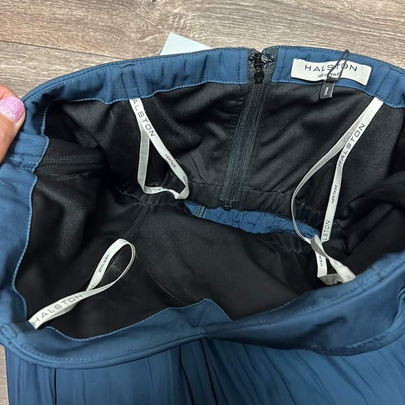 NWT Halston Cocktail Dress | Size 2 - Picture 6 of 6